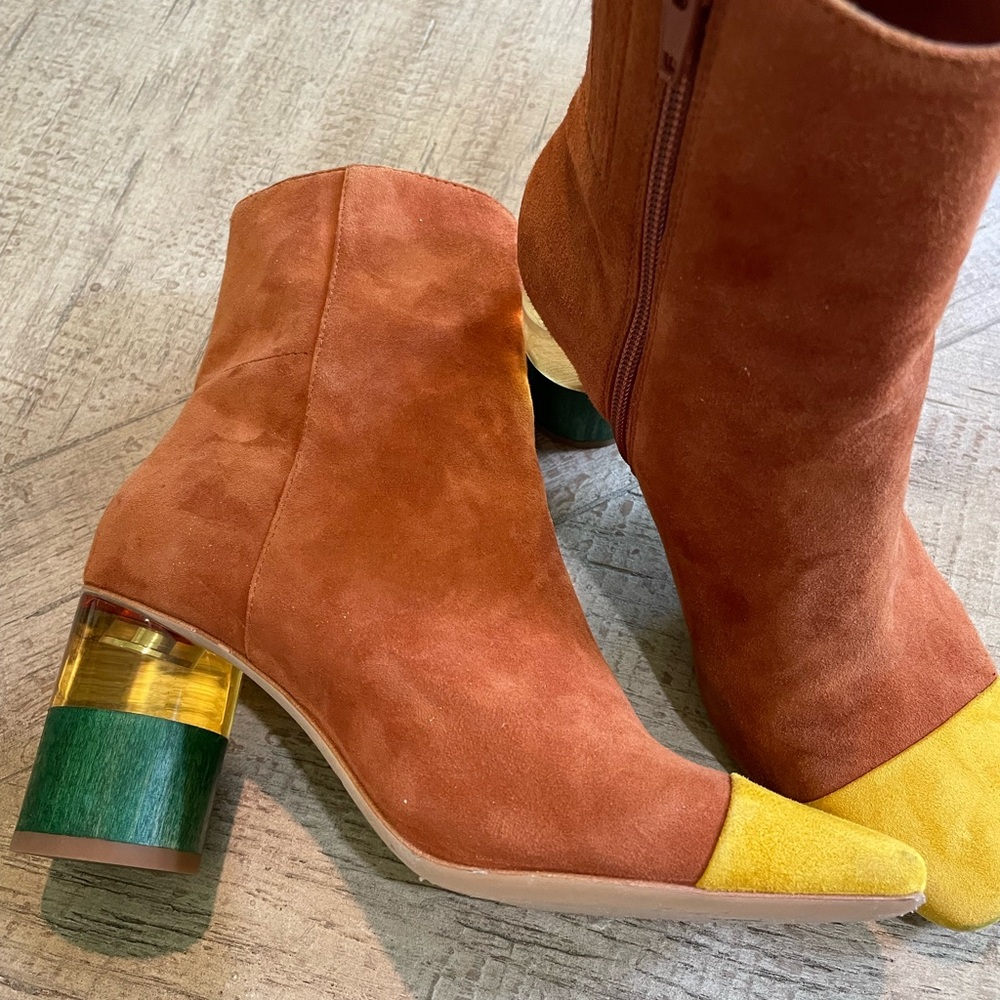 Charlotte Stone Stylish Suede Ankle Boots - Rust and Yellow Suede size 5